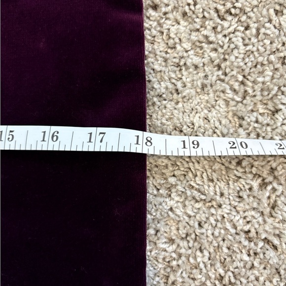 Pottery Barn 18x18 Deep Purple Velvet and Linen Pillow Cover - Picture 5 of 9